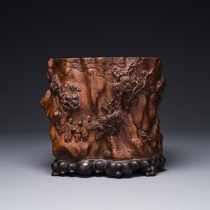 Grand pot à pinceaux en bois huanghuali sculpté à décor taoïste, Chine, 17/18ème — photo 2