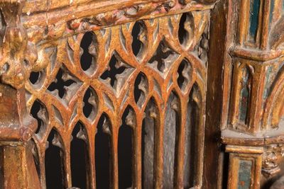 Grand retable en tryptique en bois polychromé et doré figurant Saint-Jean-Baptiste, la Vierge et Saint-Roch, Espagne, 1ère moitié du 16ème — photo 15