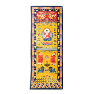 Grand tapis à décor du Bouddha de Médecine ou Bhaishajyaguru sur fond jaune, possiblement Ningxia, Chine, 19/20ème — photo 2