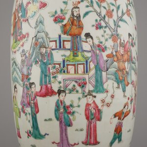 Grand vase en porcelaine de Chine à décor de scènes de jardin, 19e — photo 6