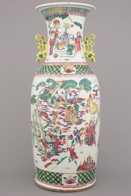 Grand vase en porcelaine de Chine à décor d'Immortels, 19e