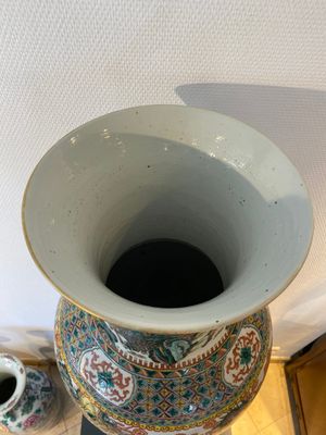 Grand vase en porcelaine de Chine famille verte à décor d'une scène de guerre, 19ème — photo 11