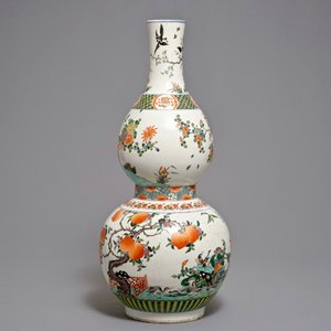 Grand vase famille verte de forme triple gourde, inscription Kangxi, 20ème — photo 3