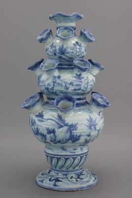 Grand vase tulipière italien, Savona, bleu et blanc, 18e