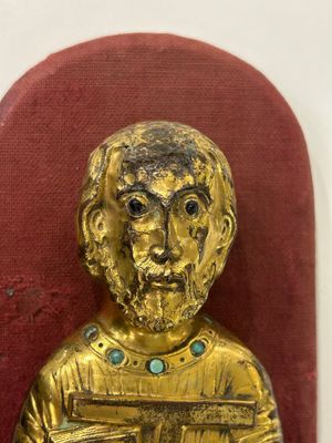Grande applique de Saint-Antoine en cuivre doré et incrusté, Limoges, France, 13ème ou postérieur — photo 2
