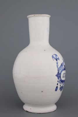 Grande bouteille de pharmacie en faïence de Bruxelles, 'A:CIEHORI', 18e