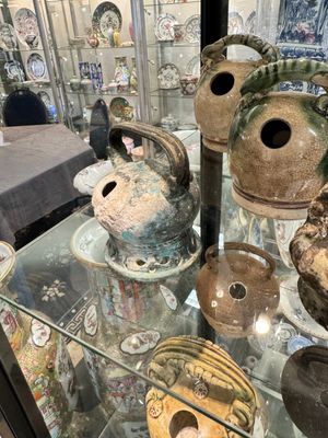 Grande collection de dix-neuf pots à chaux en grès, Vietnam, 14ème et postérieur — photo 4