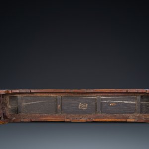 Grande console de type 'tiaoan' en bois d'orme à décor géométrique, Chine, 19/20ème — photo 7