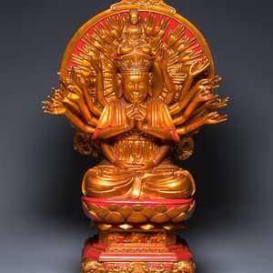 Grande sculpture d'Avalokitesvara à 18 bras en bois laqué rouge et doré, Vietnam, 19/20ème — photo 2