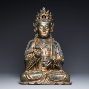Grande sculpture en bronze laqué et doré représentant un Bodhisattva, Chine, Ming — photo 2