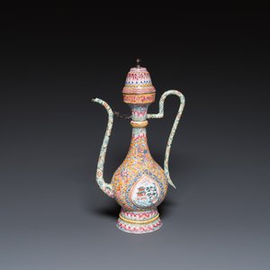 Grande verseuse couverte en émaux de Canton à fond jaune, Chine, Qianlong — photo 1