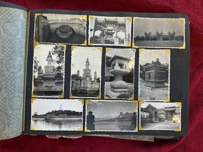 (Graphic content!) A photo album with sights of China and post-war scenes, 20th C. — photo 11