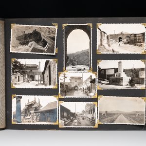 (Graphic content!) A photo album with sights of China and post-war scenes, 20th C. — photo 11