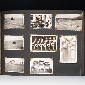 (Graphic content!) A photo album with sights of China and post-war scenes, 20th C. — photo 19