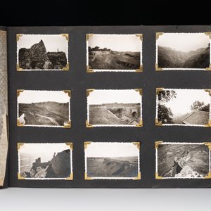 (Graphic content!) A photo album with sights of China and post-war scenes, 20th C. — photo 8