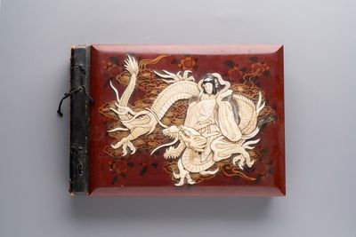 (Graphic content!) A photo album with views of China and Southeast Asia, incl. French military presence, wartime scenes and executions, 20th C.