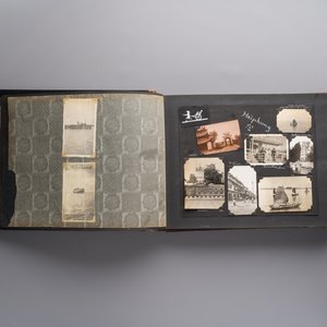 (Graphic content!) A photo album with views of China and Southeast Asia, incl. French military presence, wartime scenes and executions, 20th C. — photo 12
