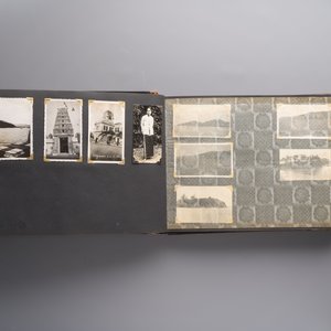 (Graphic content!) A photo album with views of China and Southeast Asia, incl. French military presence, wartime scenes and executions, 20th C. — photo 13