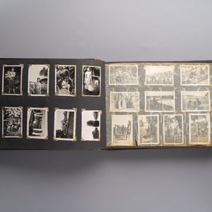 (Graphic content!) A photo album with views of China and Southeast Asia, incl. French military presence, wartime scenes and executions, 20th C. — photo 17