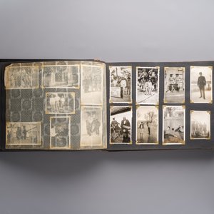 (Graphic content!) A photo album with views of China and Southeast Asia, incl. French military presence, wartime scenes and executions, 20th C. — photo 22