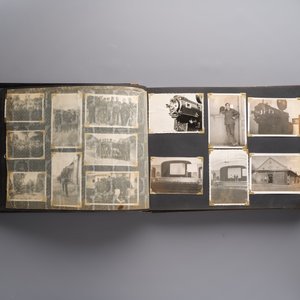 (Graphic content!) A photo album with views of China and Southeast Asia, incl. French military presence, wartime scenes and executions, 20th C. — photo 26