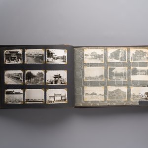 (Graphic content!) A photo album with views of China and Southeast Asia, incl. French military presence, wartime scenes and executions, 20th C. — photo 38