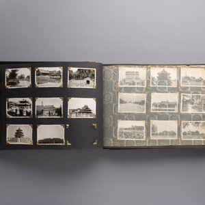 (Graphic content!) A photo album with views of China and Southeast Asia, incl. French military presence, wartime scenes and executions, 20th C. — photo 40