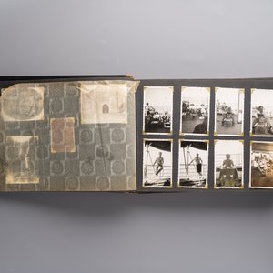 (Graphic content!) A photo album with views of China and Southeast Asia, incl. French military presence, wartime scenes and executions, 20th C. — photo 5