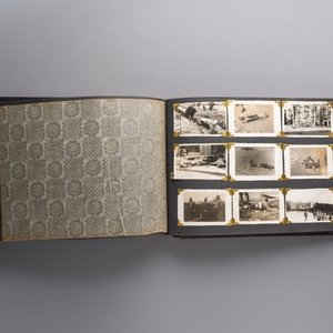 (Graphic content!) A photo album with views of China and Southeast Asia, incl. French military presence, wartime scenes and executions, 20th C. — photo 59