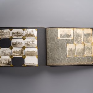 (Graphic content!) A photo album with views of China and Southeast Asia, incl. French military presence, wartime scenes and executions, 20th C. — photo 60