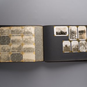 (Graphic content!) A photo album with views of China and Southeast Asia, incl. French military presence, wartime scenes and executions, 20th C. — photo 61