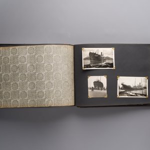 (Graphic content!) A photo album with views of China and Southeast Asia, incl. French military presence, wartime scenes and executions, 20th C. — photo 62