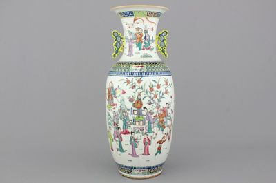 Grote vaas in Chinees porselein met tuinscene, 19e eeuw