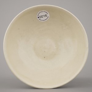 Groupe de 4 objets en porcelaine de Chine, dynastie Ming — photo 2