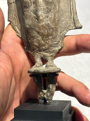 Groupe de cinq figures de Bouddha en bronze, Thaïlande et Indonésie, 8/17ème — photo 17