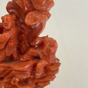 Groupe de huit immortels en corail rouge sur socle en bois, Chine, 19/20ème — photo 14