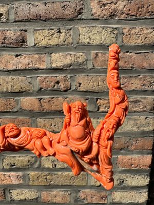 Groupe de huit immortels en corail rouge sur socle en bois, Chine, 19/20ème — photo 2