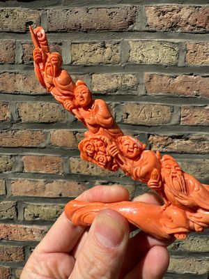 Groupe de huit immortels en corail rouge sur socle en bois, Chine, 19/20ème — photo 4