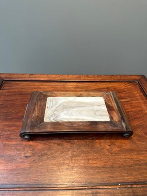 Groupe de sculptures en lapis-lazuli, quartz rose et autres pierres précieuses, Chine, 19/20ème — photo 3