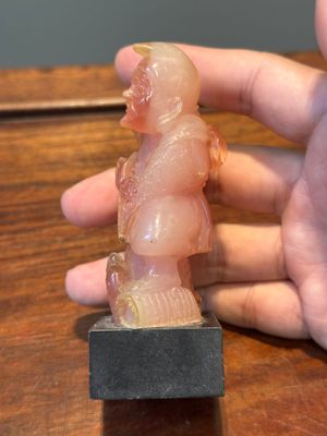 Groupe de sculptures en lapis-lazuli, quartz rose et autres pierres précieuses, Chine, 19/20ème — photo 48