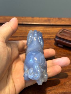 Groupe de sculptures en lapis-lazuli, quartz rose et autres pierres précieuses, Chine, 19/20ème — photo 79