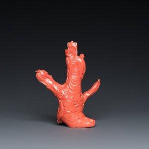 Groupe en corail rouge sculpté figurant un prince debout sur un dragon, Chine, 19/20ème — photo 4