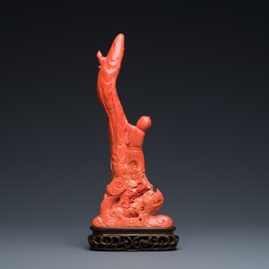 Groupe figurant Guanyin avec un garçon sur une fleur de lotus en corail rouge, Chine, 19/20ème — photo 3