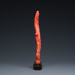 Groupe figurant Guanyin avec un garçon sur une fleur de lotus en corail rouge, Chine, 19/20ème — photo 4