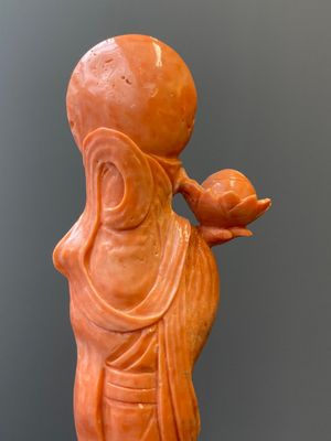 Groupe figurant une Bodhisattva debout et deux dragons en corail rouge, Chine, 19/20ème — photo 12