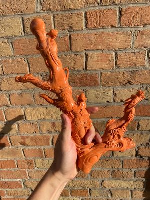 Groupe figurant une Bodhisattva debout et deux dragons en corail rouge, Chine, 19/20ème — photo 25
