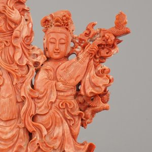 Groupe fine sculptée en corail rouge de Guanyin jouant le 'Qin', Chine, 19e — photo 6