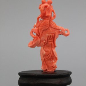 Guanyin en corail chinois, 19/20e — photo 1