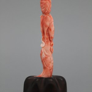 Guanyin en corail chinois, 19/20e — photo 1