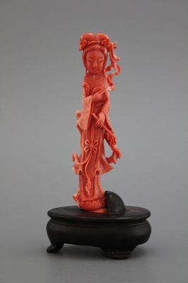 Guanyin en corail chinois, 19/20e